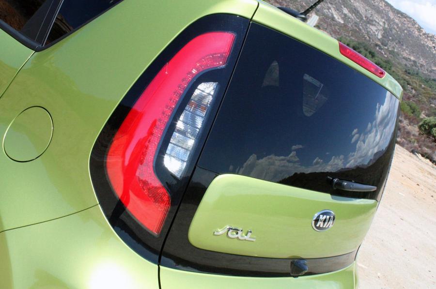  Kia Soul 2014 года  (фото 11 из 44)